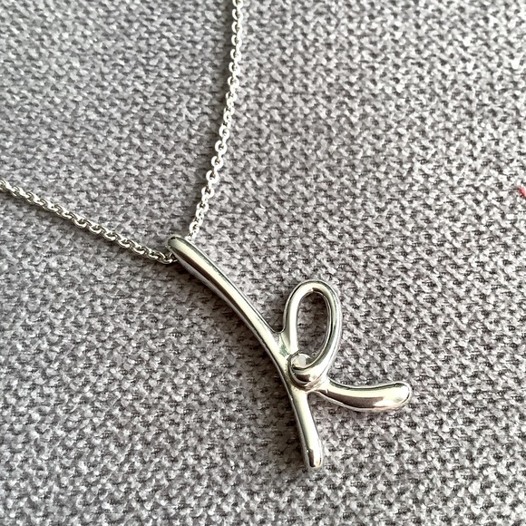 Authentic TIFFANY INITIAL necklace 🌟⭐️🌟 - Picture 1 of 12